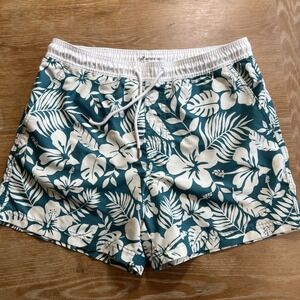 American Eagle  5.5" tropical Swim trunks shorts Green White cream Medium